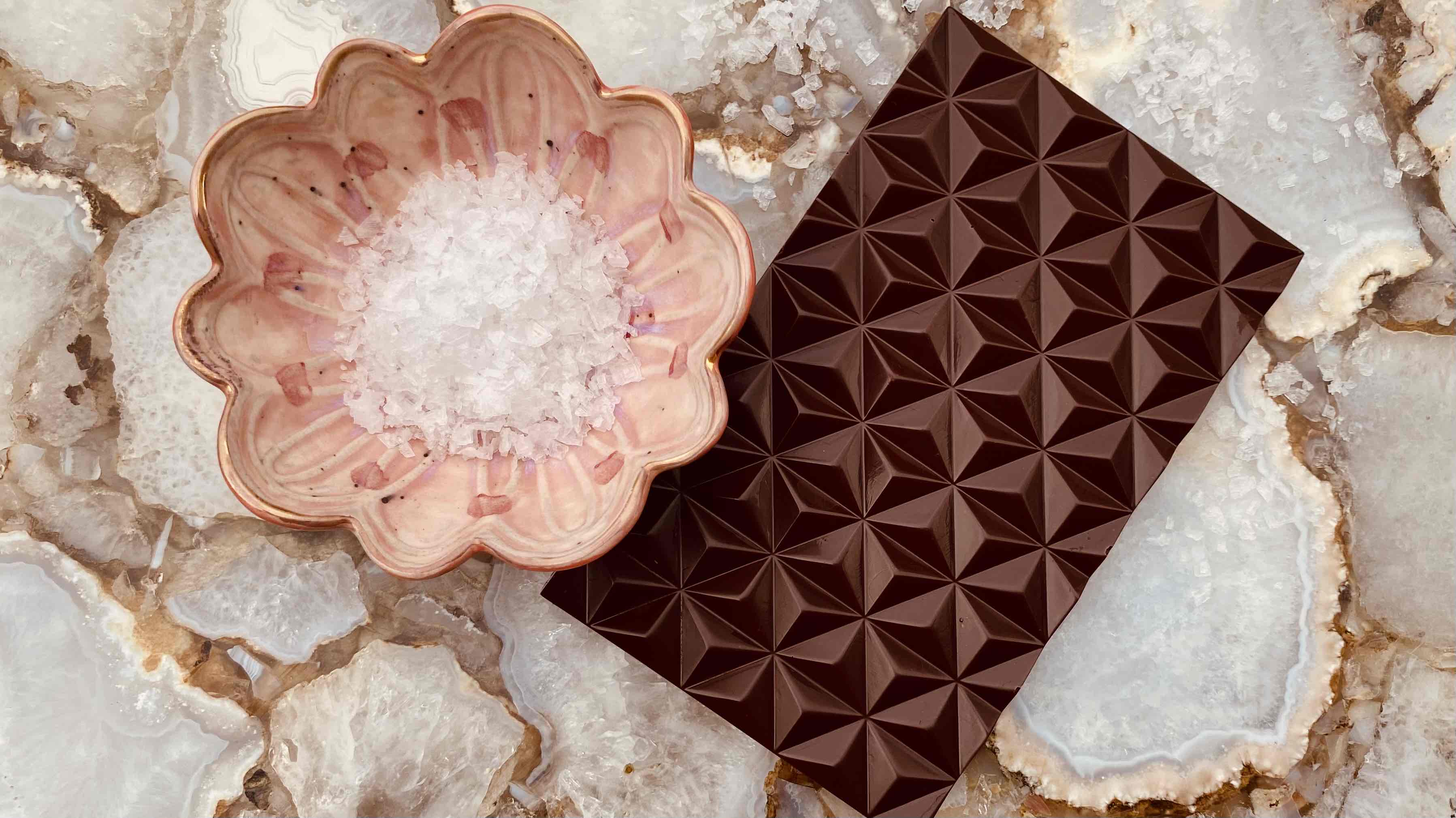 Roxy's Chocolate - Island Sea Salt Bar - 75% Dark Chocolate